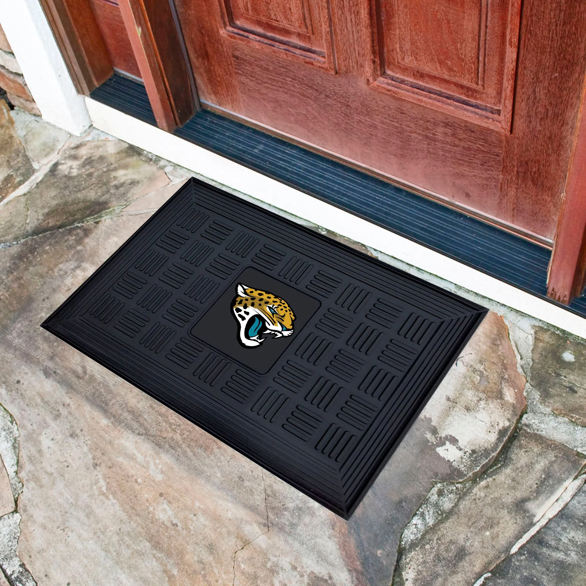 Fanmats Jacksonville Jaguars Heavy Duty Vinyl Medallion Door Mat - 19.5" x 31"