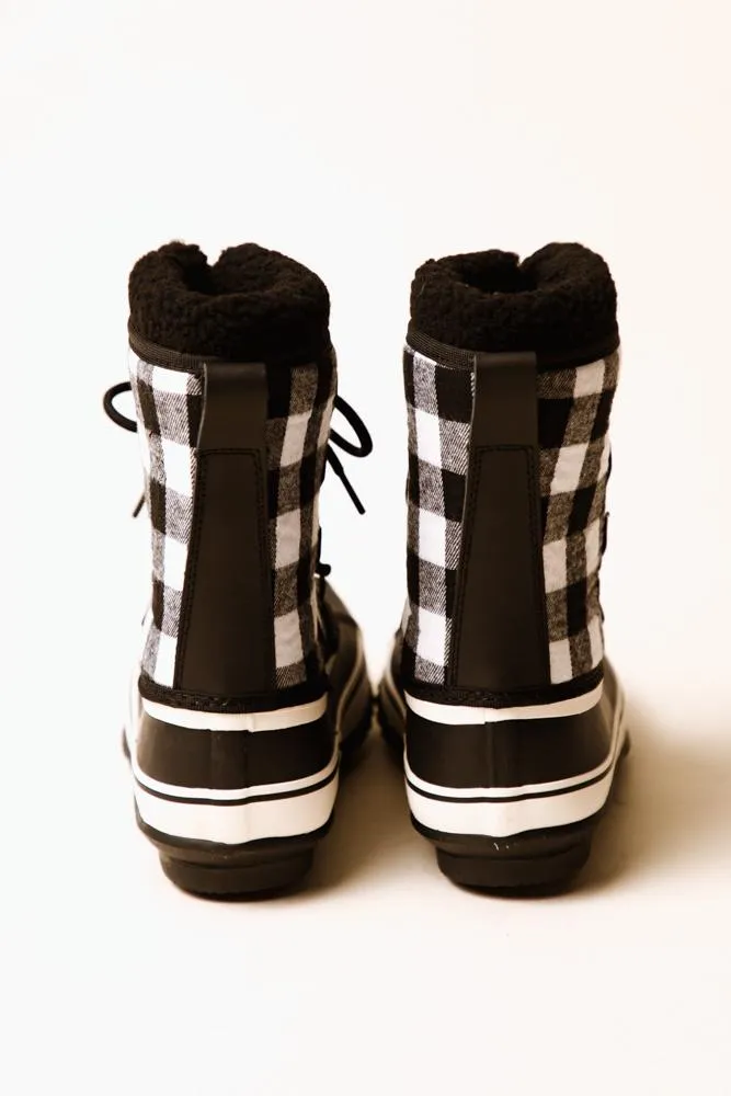 Nava Sport Boots in Plaid